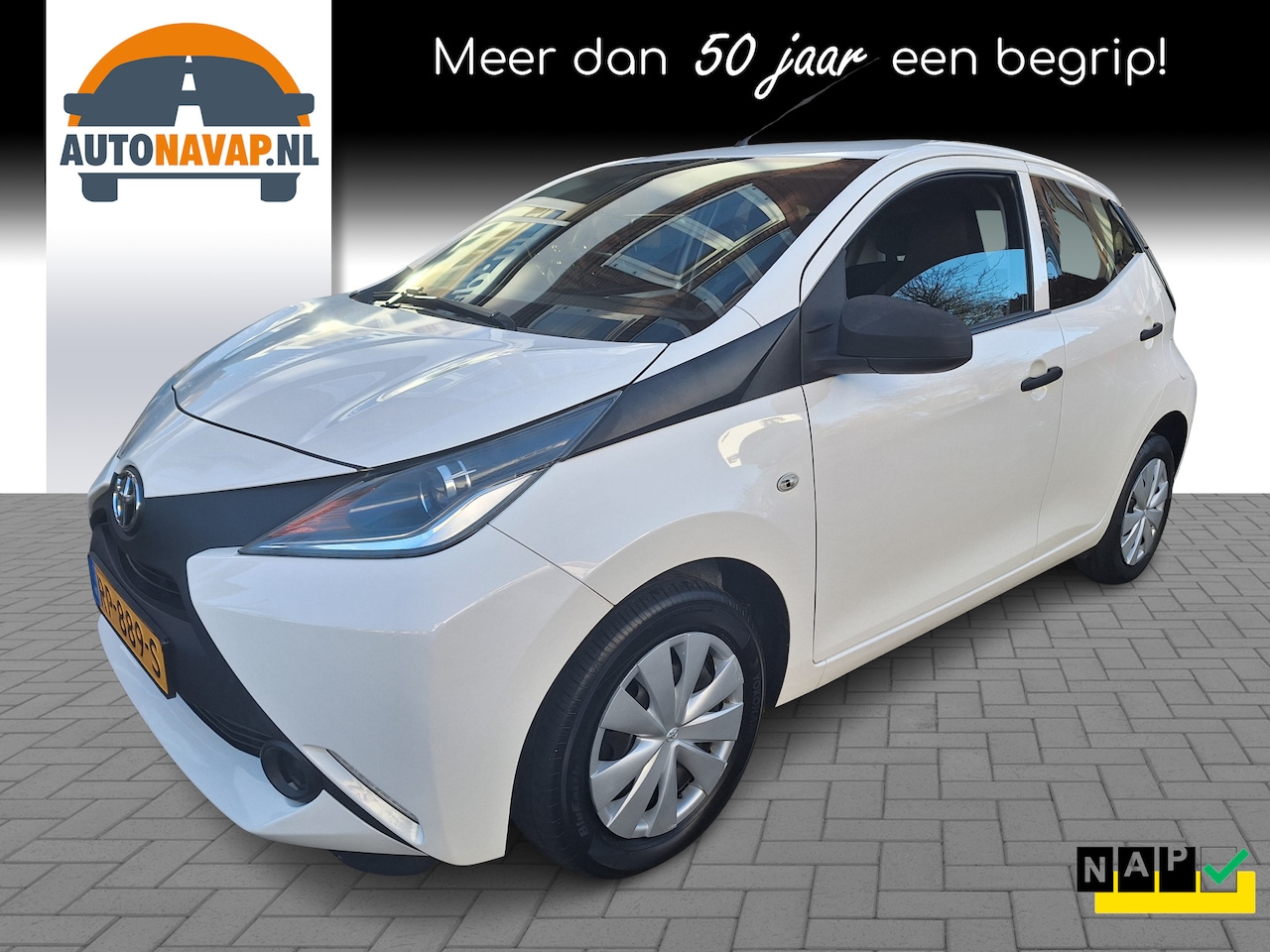 Toyota Aygo - 1.0 VVT-i X-Fun 5Drs /52.000 Km/Airco/Bluetooth/Led/Garantie - AutoWereld.nl