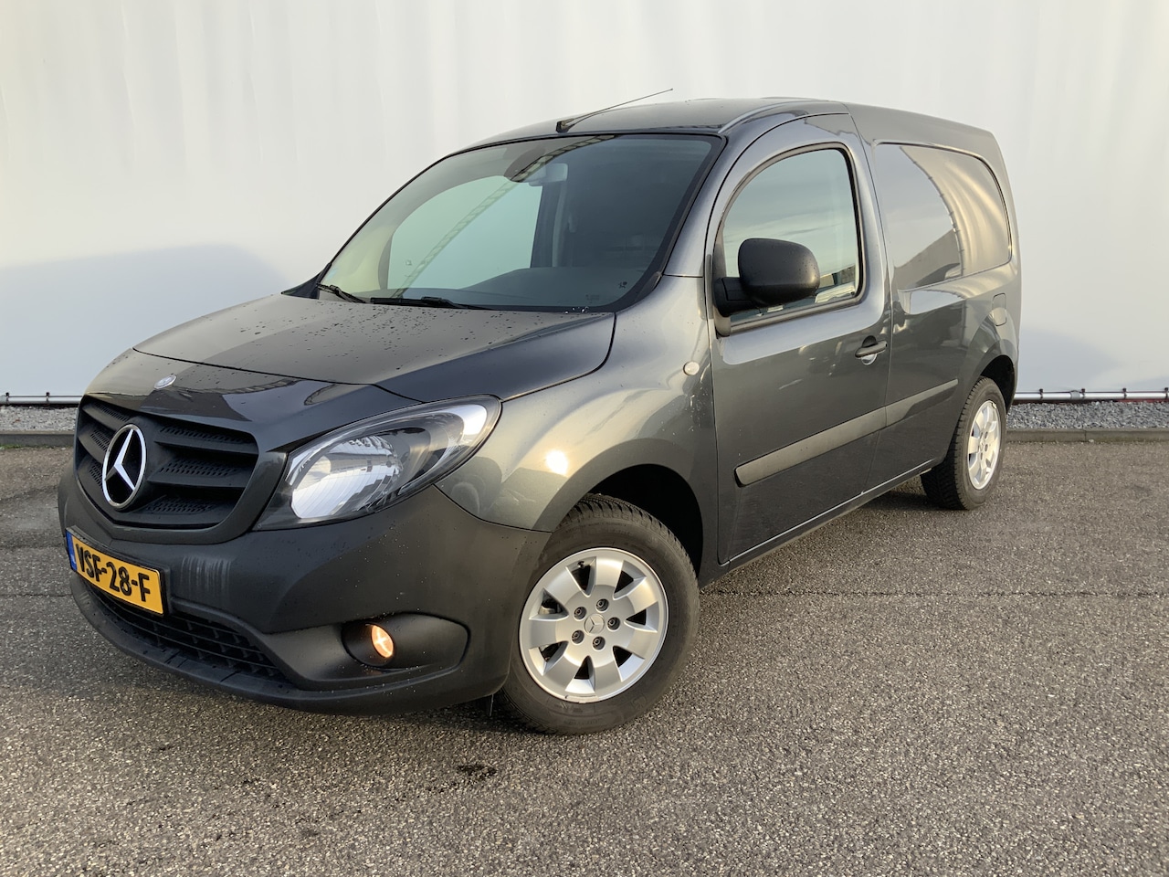 Mercedes-Benz Citan - 112 Benzine Automaat Airco Alu Velg Pakeersensoren Euro 6 - AutoWereld.nl