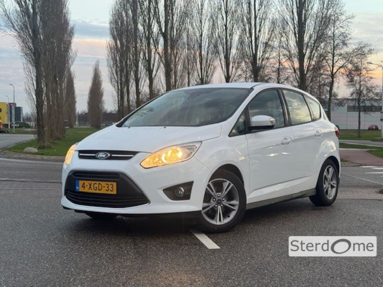 Ford C-Max - 1.0 Edition Handgeschakelde 6-versnellingsbak l Cruise control l Bluetooth l Trekhaak l be - AutoWereld.nl