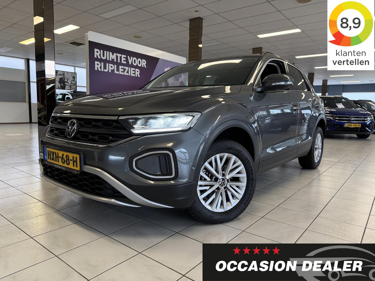 Volkswagen T-Roc - 1.0 TSI Life Edition *NAVI*APP*CLIMATE*ST VERW*LED - AutoWereld.nl