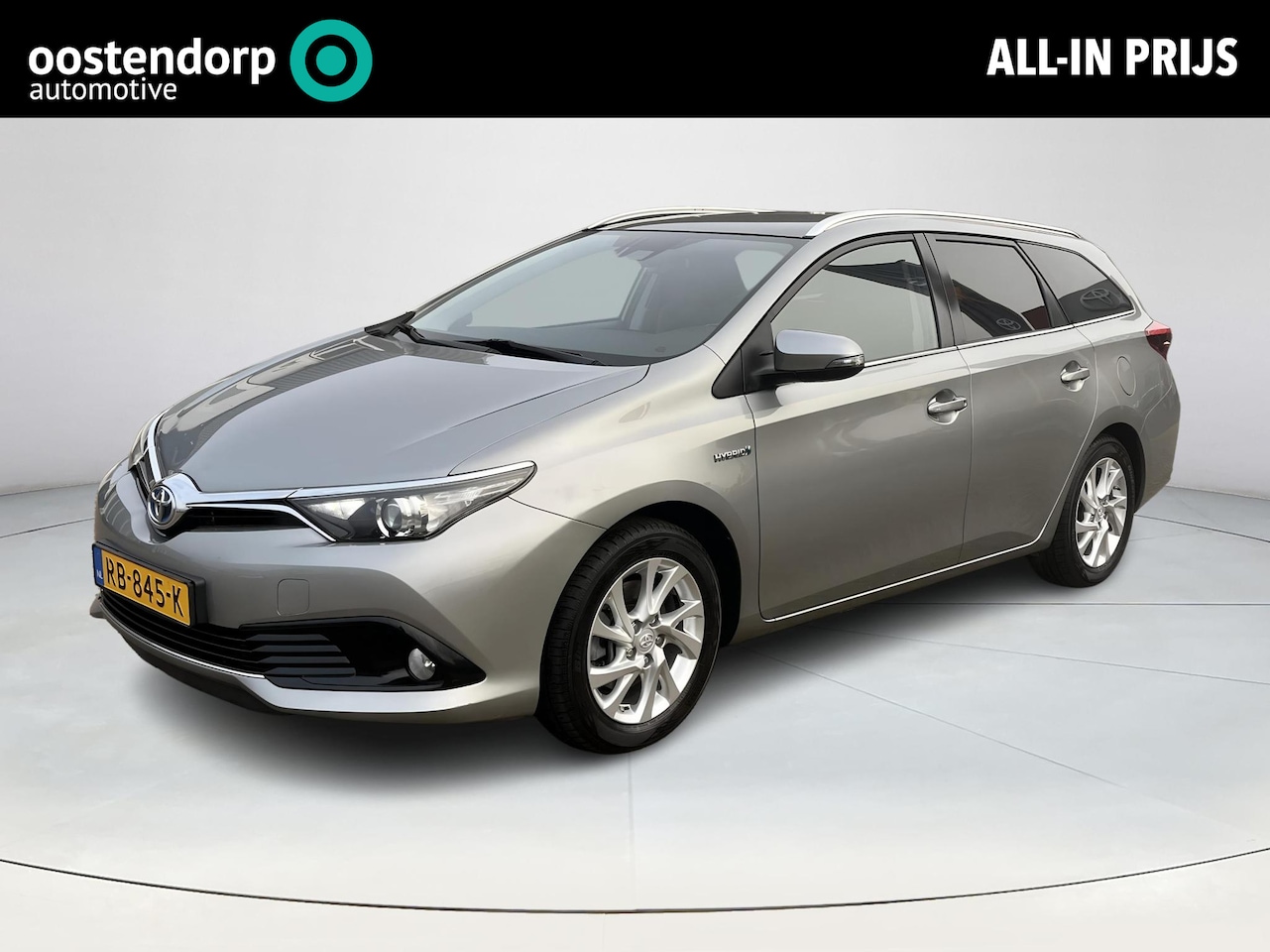 Toyota Auris Touring Sports - 1.8 Hybrid Dynamic | Navigatie | Panoramadak | Bluetooth | Parkeercamera | Cruise control - AutoWereld.nl