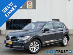 Volkswagen Tiguan - 1.5 TSI Life Business EL.KLEP DIGIDASH TREKHAAK