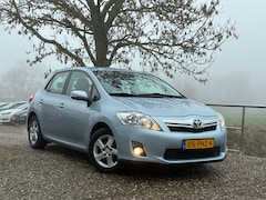 Toyota Auris - 1.8 Full Hybrid Aspiration | Cruise + Clima nu €5.975,