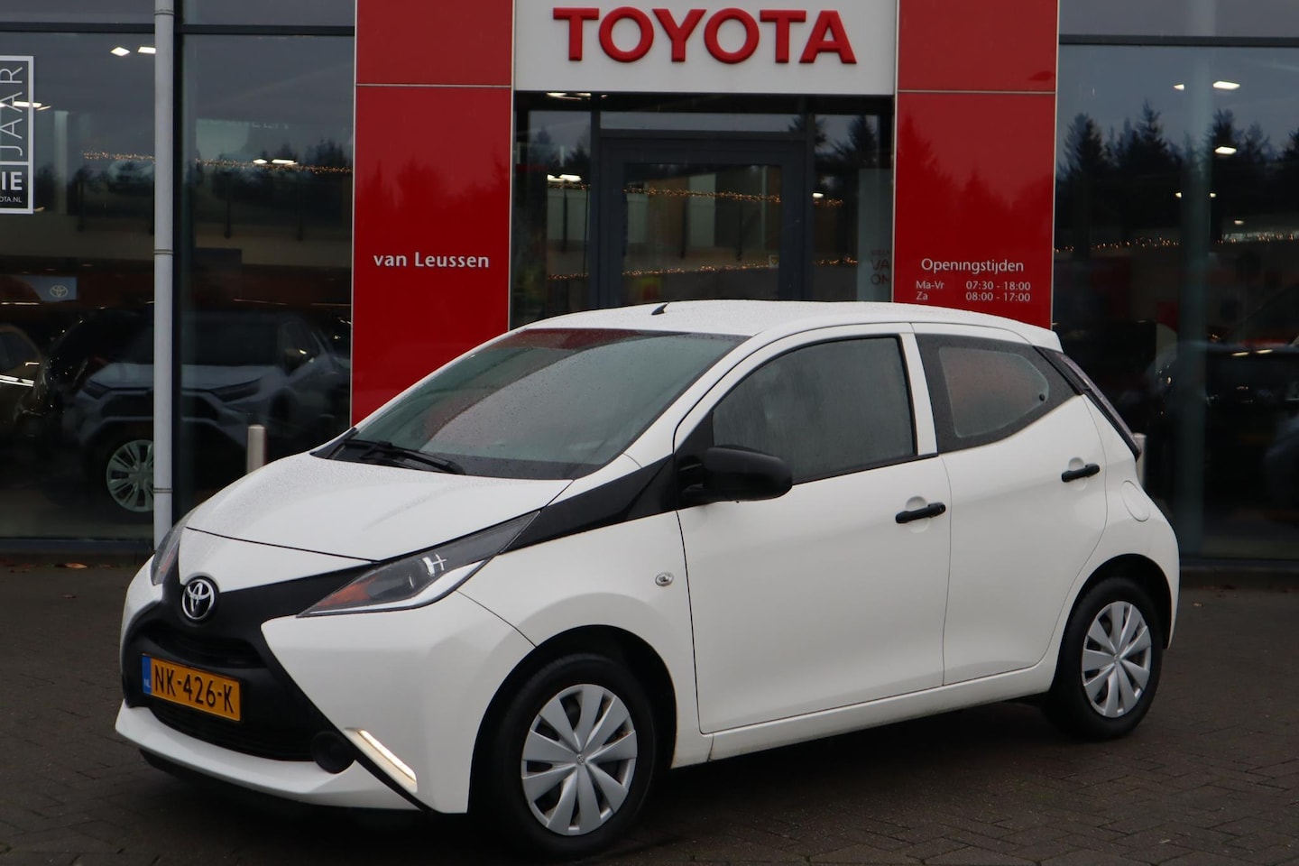 Toyota Aygo X - X-NOW 5-DEURS AIRCO EL-RAMEN RADIO LED-DAGRIJVERLICHTING NL-AUTO - AutoWereld.nl