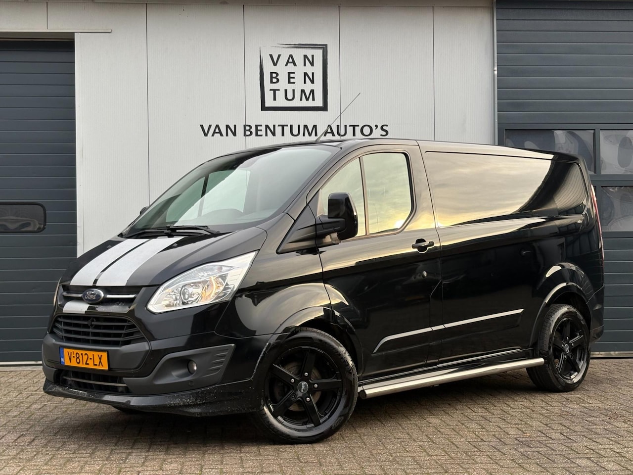 Ford Transit Custom - 290 2.0TDCI 170pk Autom. Limited Navi Camera - AutoWereld.nl