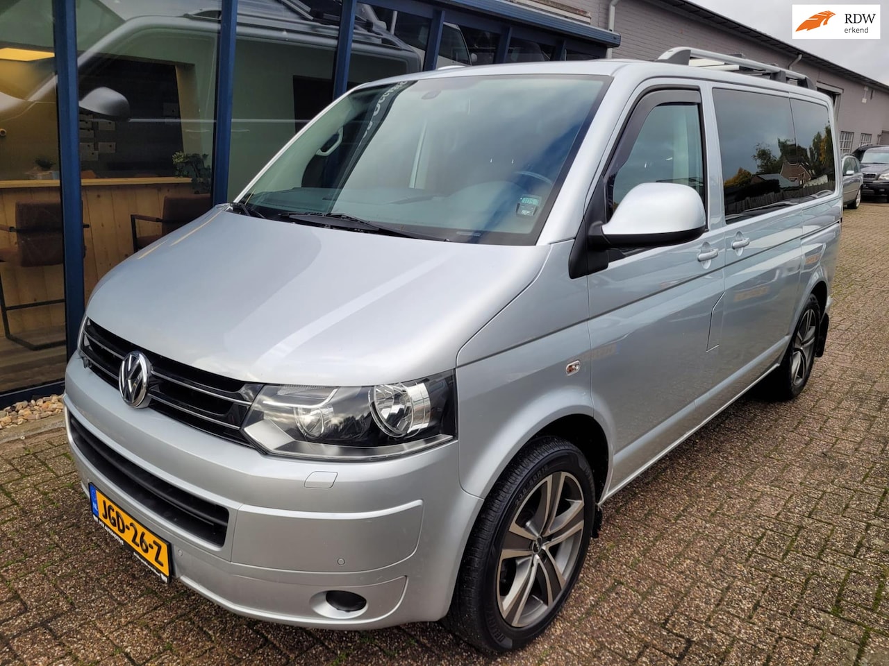 Volkswagen Transporter Multivan - 2.0 TSI Comfortline 7 Persoons BENZINE - AutoWereld.nl