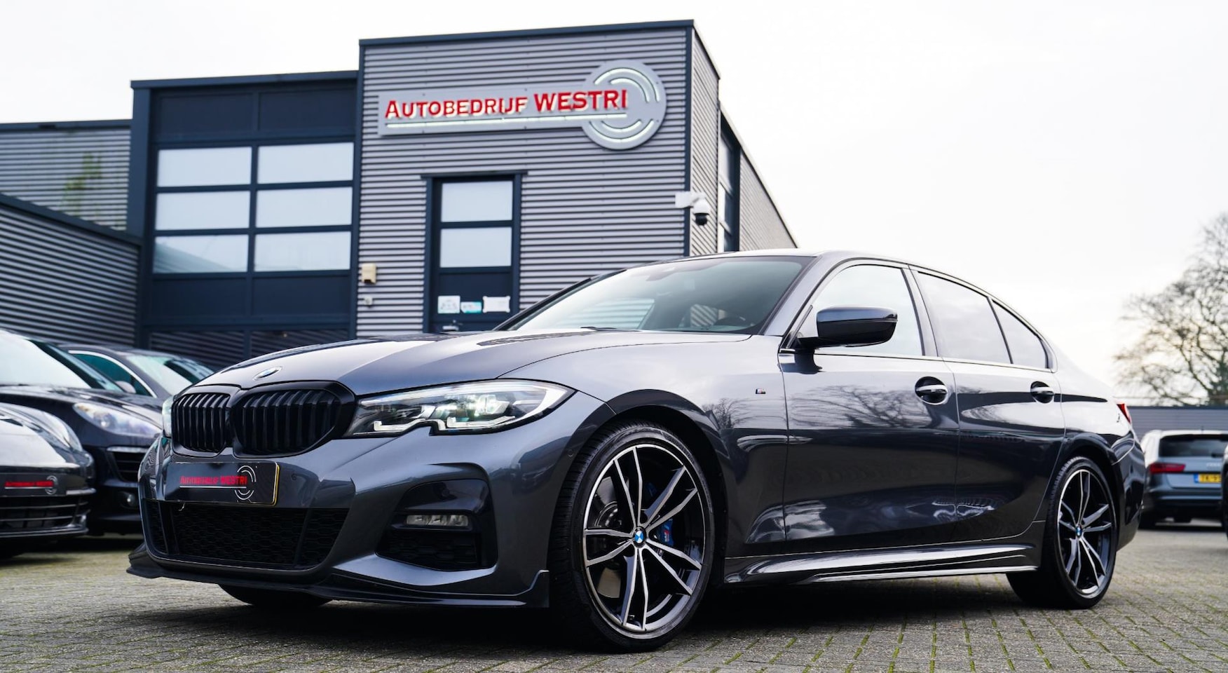 BMW 3-serie - 330i High Executive Edition | M-pakket | Camera | Headup | BMW LED - AutoWereld.nl