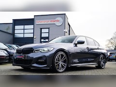 BMW 3-serie - 330i High Executive Edition | M-pakket | Camera | Headup | LED