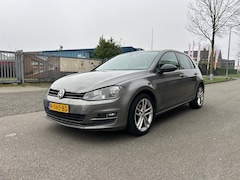 Volkswagen Golf - 1.2 TSI Highline