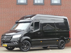 Mercedes-Benz Sprinter - 319 CDI V6 L2H2 Leer/Camera/Trekhaak/Groot Navigatie