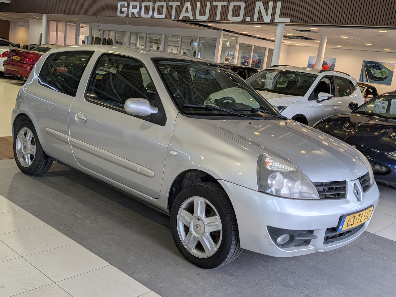 Renault Clio - 1.2-16V Campus Airco, Stuurbekrachtiging - AutoWereld.nl