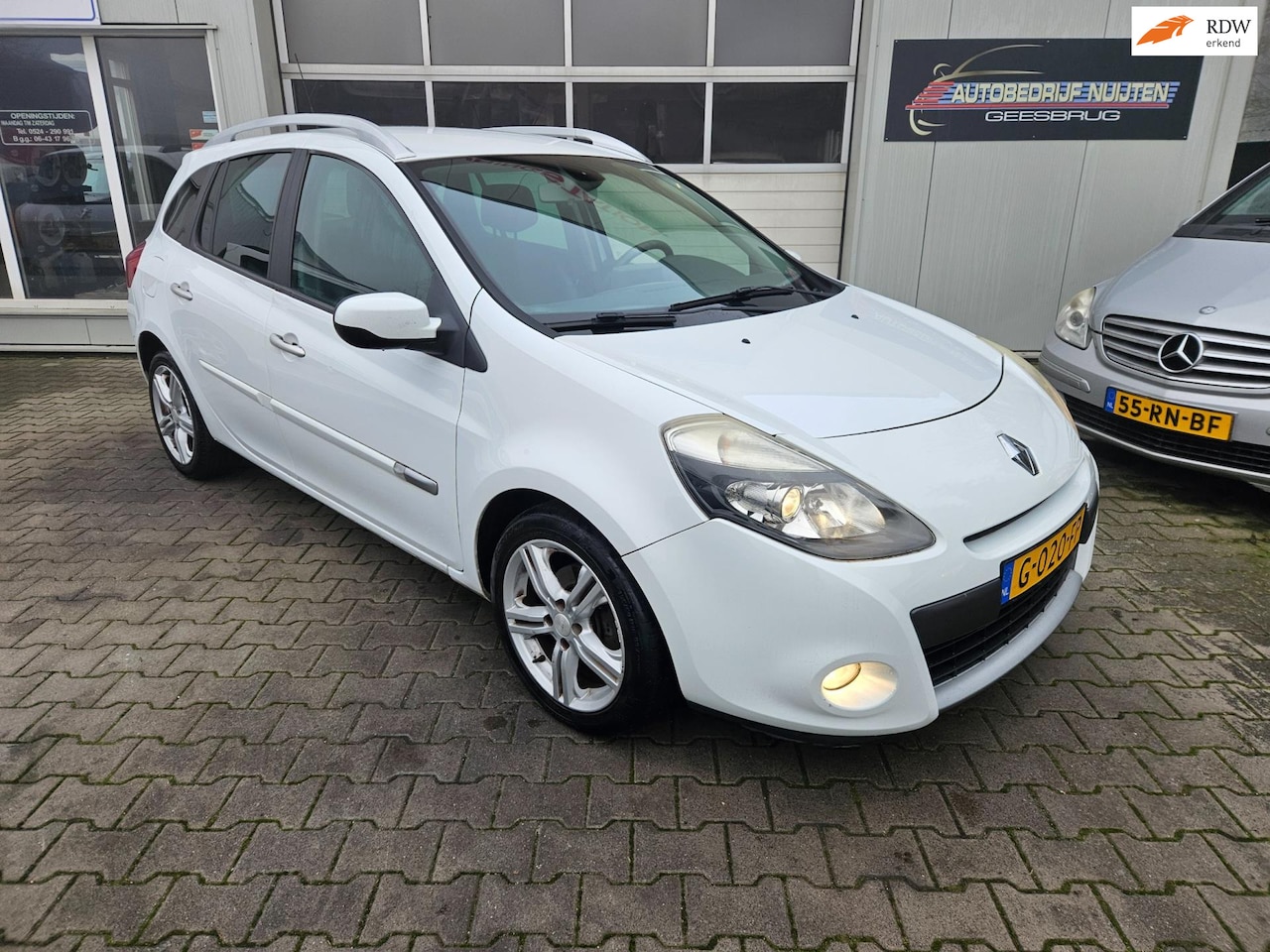 Renault Clio Estate - 1.2 TCE Sélection Business NAVI - AutoWereld.nl