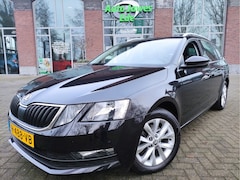 Skoda Octavia Combi - 1.5 TSI DSG Greentech Business Edition Afn.trekhaak - Stoelverwarming - Leder/Stof - Getin
