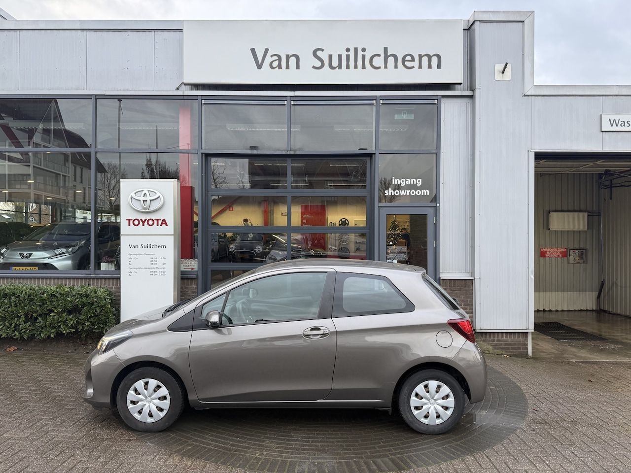 Toyota Yaris - 1.0 VVT-i Now 1.0 VVT-i Now - AutoWereld.nl