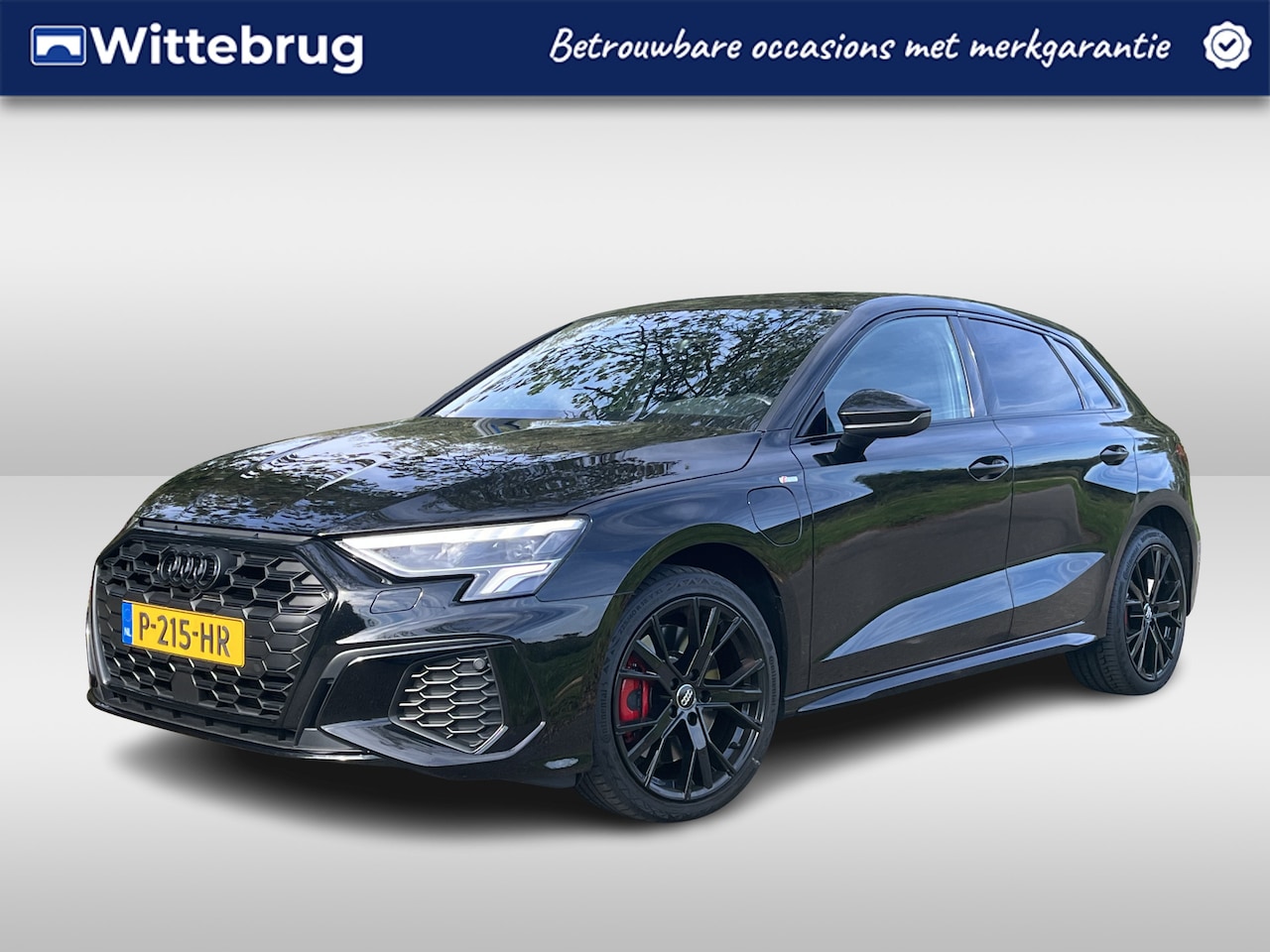Audi A3 Sportback - 45 TFSI e S edition Competition / 245pk / Zwart Optiek / 18 Inch / getint glas / Getint gl - AutoWereld.nl