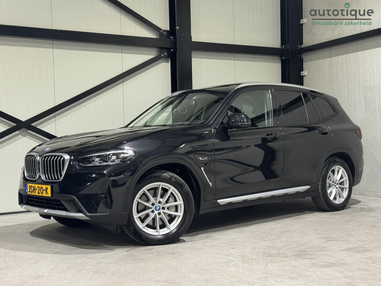 BMW X3 - xDrive30e Business Aut. | navi | leder | panorama | facelift model | trekhaak | - AutoWereld.nl