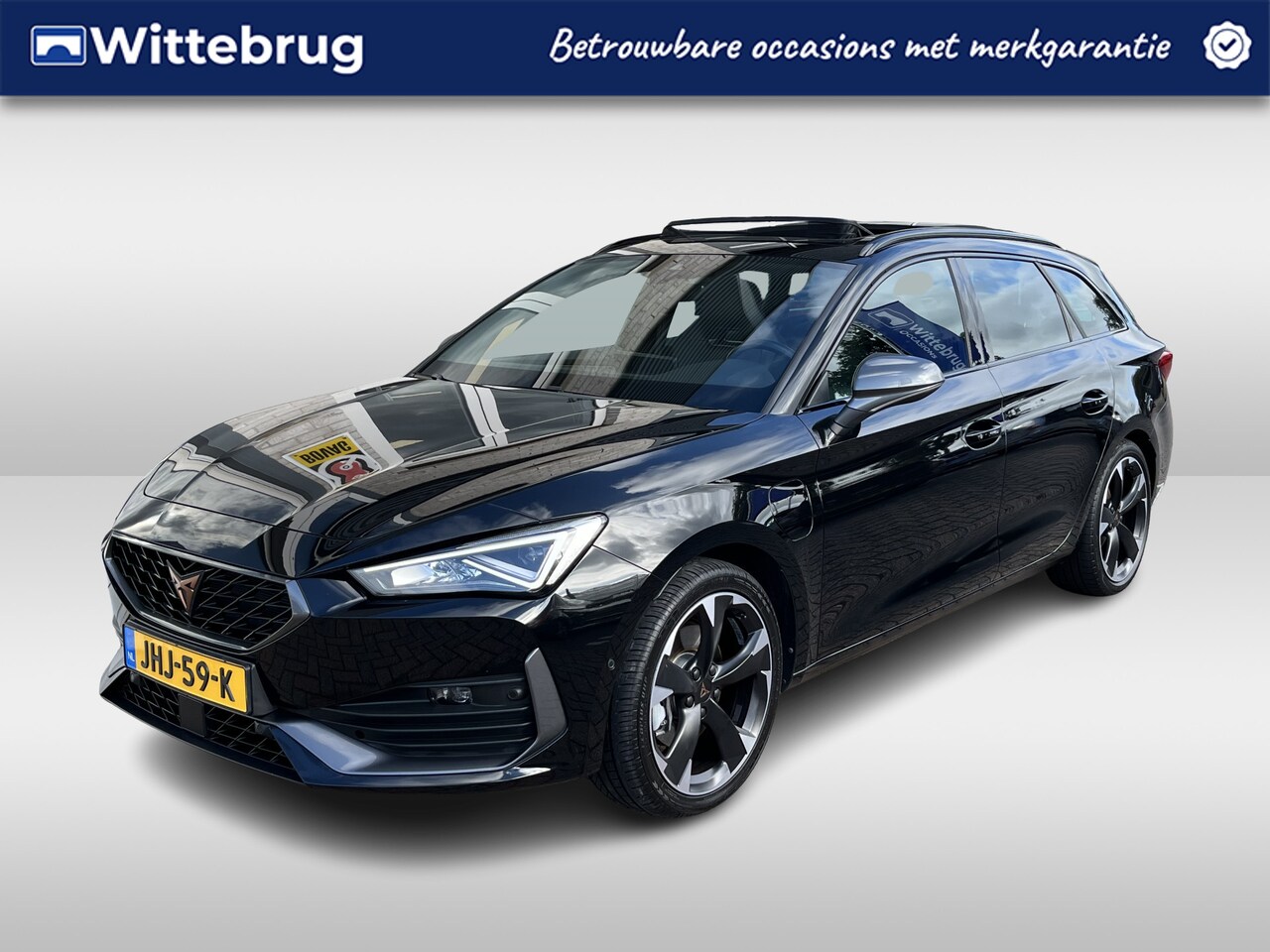 CUPRA Leon Sportstourer - 1.4 e-Hybrid Performance / AUTOMAAT/ PANO/ CAMERA/ PARK. SENSOREN/ MEMORY SEATS/ KEYLESS/ - AutoWereld.nl