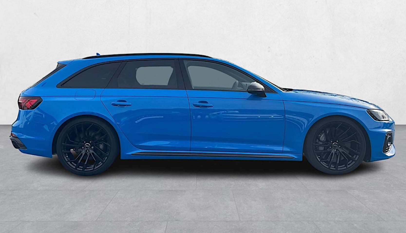 Audi RS4 - | Facelift | Keramisch | Massage | Pano | Matrix | B&O | Carbon in-& exterieur | RS-sport - AutoWereld.nl