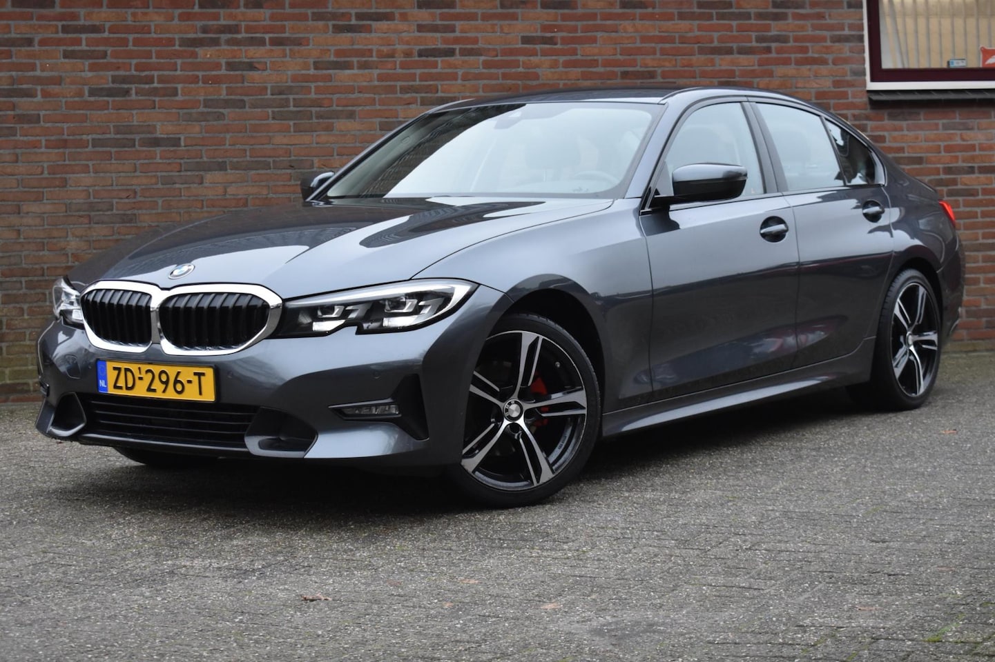 BMW 3-serie - 320i Executive Edition '19 LED Navi Clima Cruise Inruil mogelijk - AutoWereld.nl
