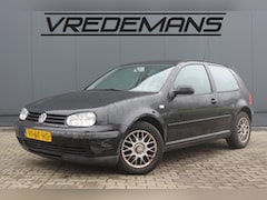 Volkswagen Golf - 1.6 Trendline