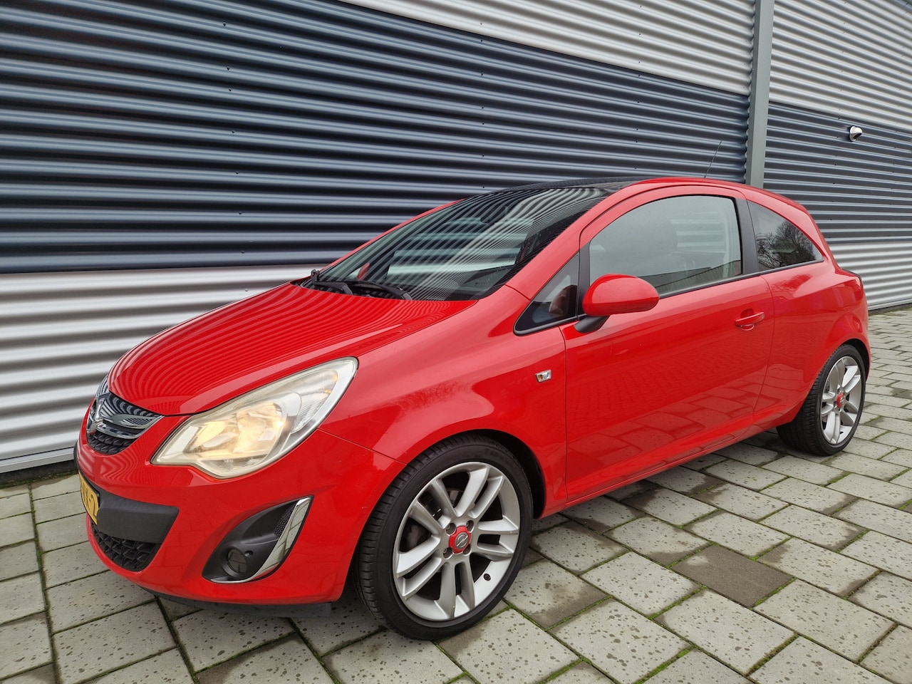 Opel Corsa - 1.4-16V Color Edition Climatronic, navigatie, trekhaak ,NAP - AutoWereld.nl