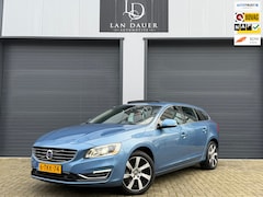 Volvo V60 - 2.4 D6 AWD Plug-In Hybrid / Schuifdak / ACTIE