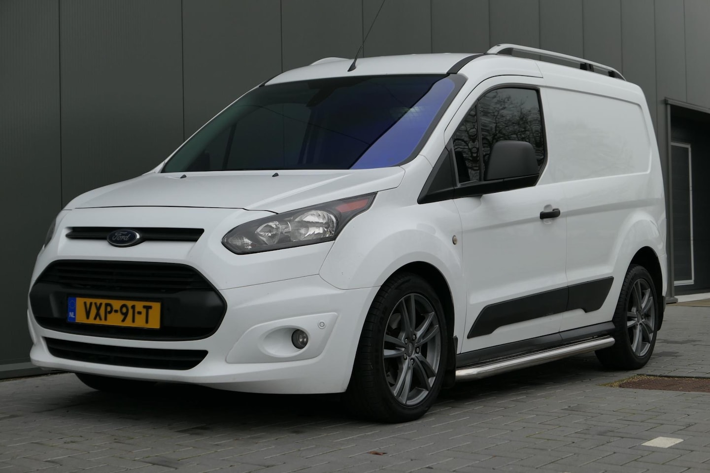 Ford Transit Connect - 1.5 TDCI L1 Trend HP Automaat stoelverwarming trekhaak - AutoWereld.nl