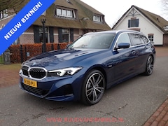 BMW 3-serie Touring - 320e FACELIFT 19''/WIDESCREEN/CAMERA/CARPLAY/KEYLESS/SFEERVERLICHTING