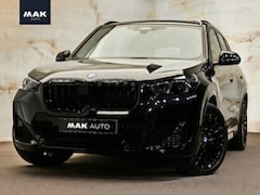 BMW X1 - xDrive30e M Sport Pro, M stoelen, pano, tr.haak, H/K, 20", HUD, ACC, keyless, privacy
