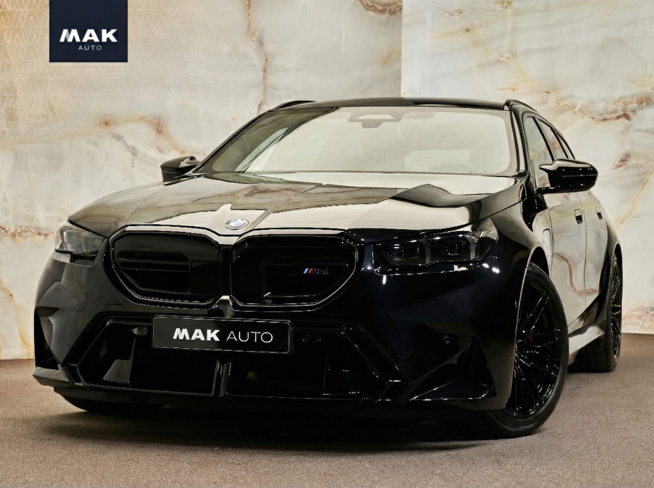 BMW 5-serie Touring - M5 V8 M Hybrid, pano, B&W, 21", stl.ventilatie, tr.haak, pano, leder, memory, keyless, pri - AutoWereld.nl