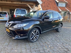 Nissan Qashqai - 1.2 Connect Edition Panorama dak, lederen bekleding