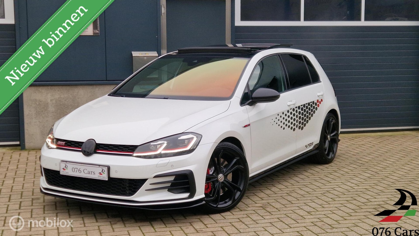 Volkswagen Golf - 2.0 TSI GTI TCR 290 PK PANO NIEUWSTAAT UNIEK - AutoWereld.nl