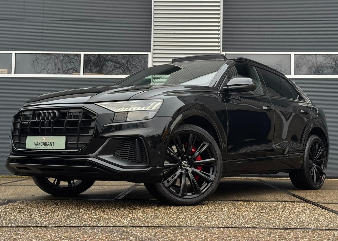 Audi Q8 - 55 TFSI e quattro |Pano |Luchtvering |Soft close |RS zetels |360° |Sfeer |ACC - AutoWereld.nl