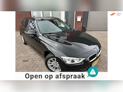 BMW 3-serie Touring - 318i Corporate Lease Executive / Navi / PDC / AUT / Clima / NAP