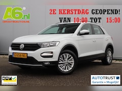 Volkswagen T-Roc - 1.5 TSI Style 150PK Automaat Trekhaak Carplay/AndroidNavigatie Achteruitrijcamera Airco Ad