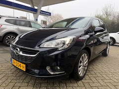 Opel Corsa - 1.4 Online Edition / Parkeersensoren / Camera / CruiseControl / Bluetooth