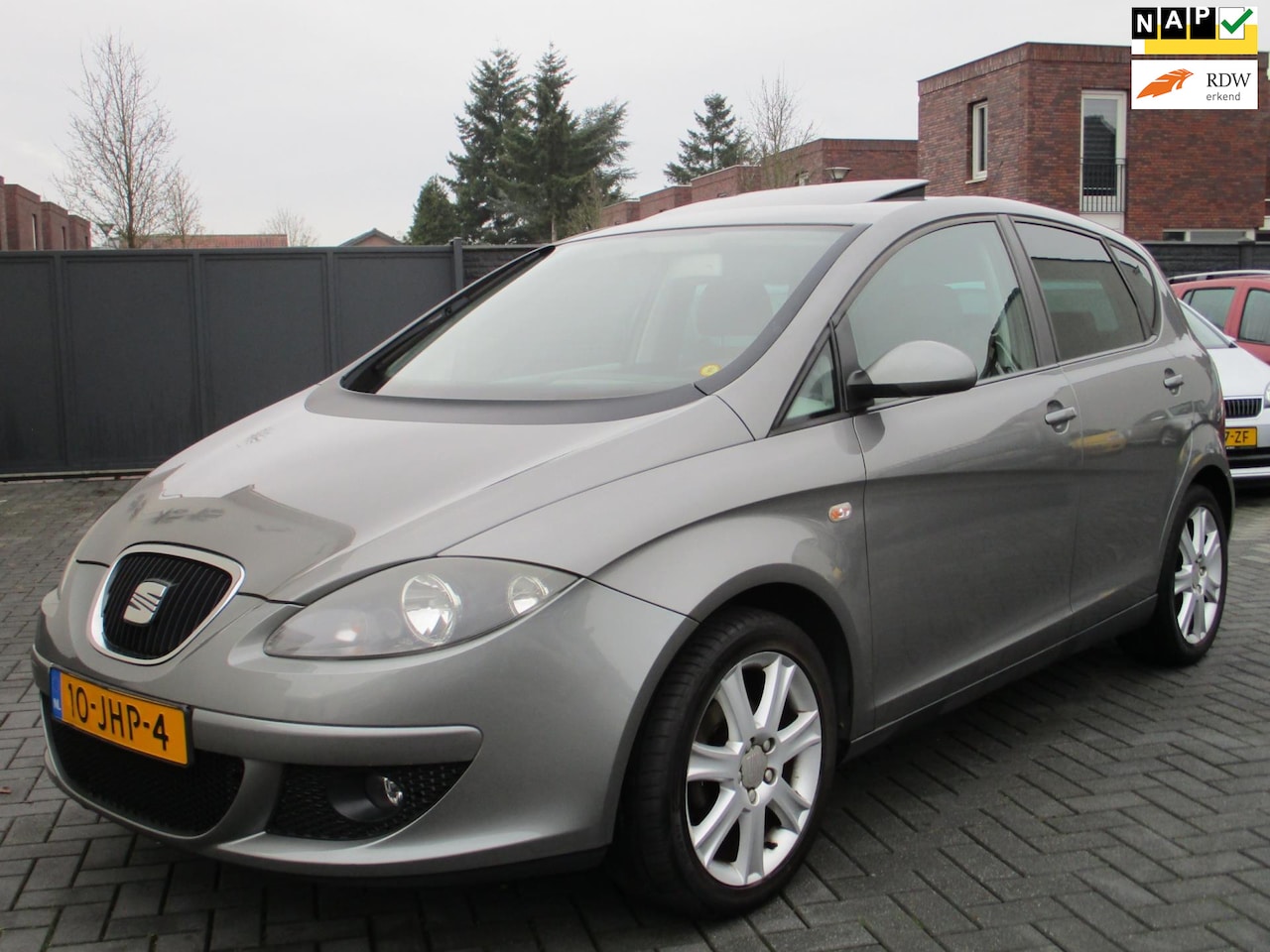 SEAT Altea - 1.6 Dynamic Style 1e eig Airco Clima Pdc !! - AutoWereld.nl