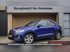 Volkswagen T-Roc - 1.5 TSI 150pk DSG 2x R-Line IQ Light Afn-Trekhaak *Lapiz Blue* 17inch LM Adaptive Cruise C