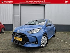 Toyota Yaris - 1.5 VVT-i Dynamic Special | Benzine Handgeschakeld | winterpakket | slechts 14.000 km | Bi