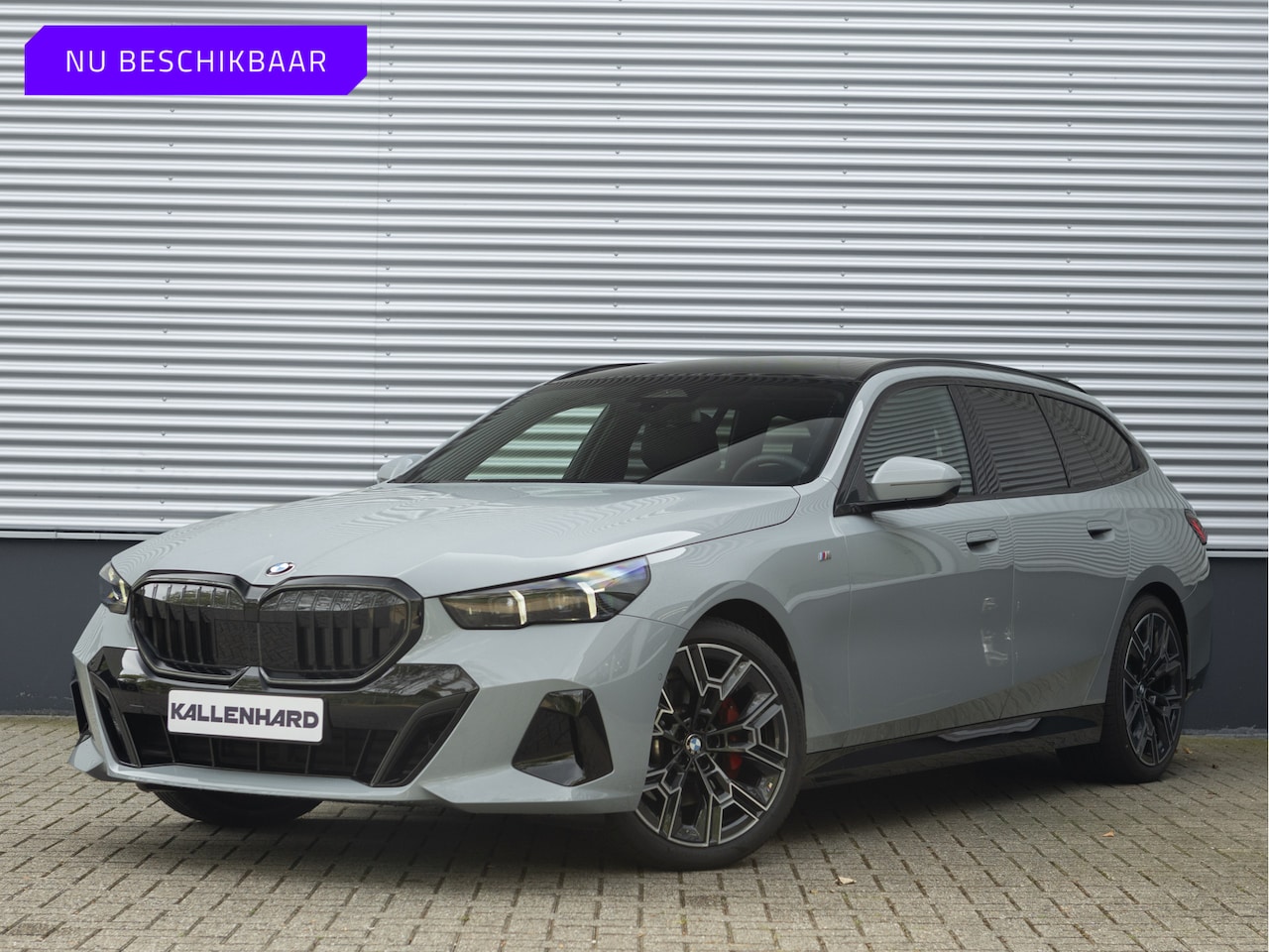 BMW 5-serie Touring - 520d xDrive - M-Sport Pro - Pano - Trekhaak - ACC - Harman Kardon - AutoWereld.nl