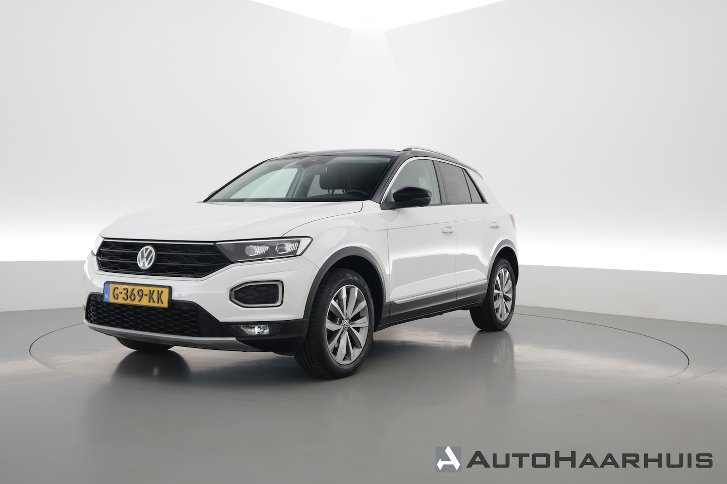 Volkswagen T-Roc - 1.0 TSI Sport | Trekhaak | CarPlay | Adapt. Cruise | LED | Camera | Stoelverw. | PDC V+A | - AutoWereld.nl