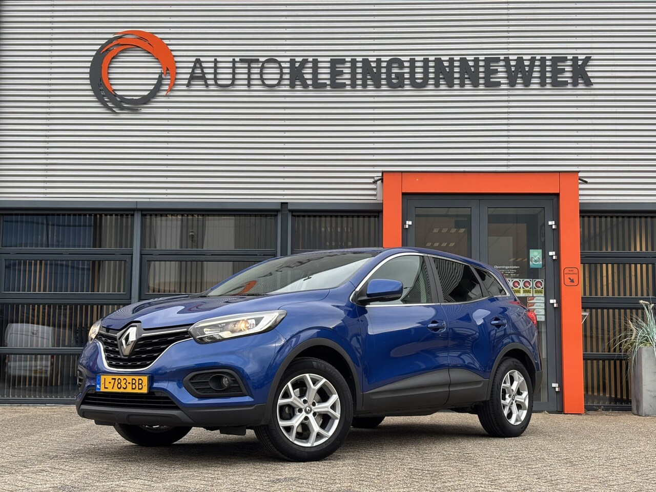 Renault Kadjar - 1.3 TCe Zen / Navi / Applecarplay/Androidauto / Trekhaak / Cruise Control / Dubbele Bodem - AutoWereld.nl