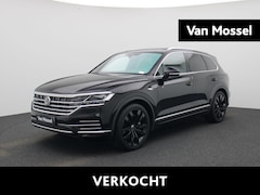 Volkswagen Touareg - Elegance 3.0 TSi eHybrid 4MOTION 381 PK | Automaat | Plug-In | Trekhaak | Panoramadak | Le