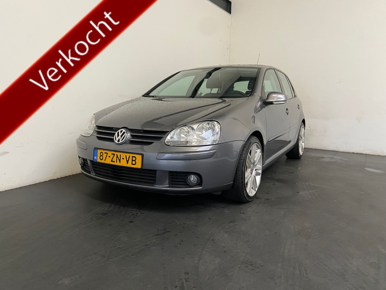 Volkswagen Golf - 1.6 FSI Trendline. Cruise. Trekhaak. 12-2026 APK! - AutoWereld.nl