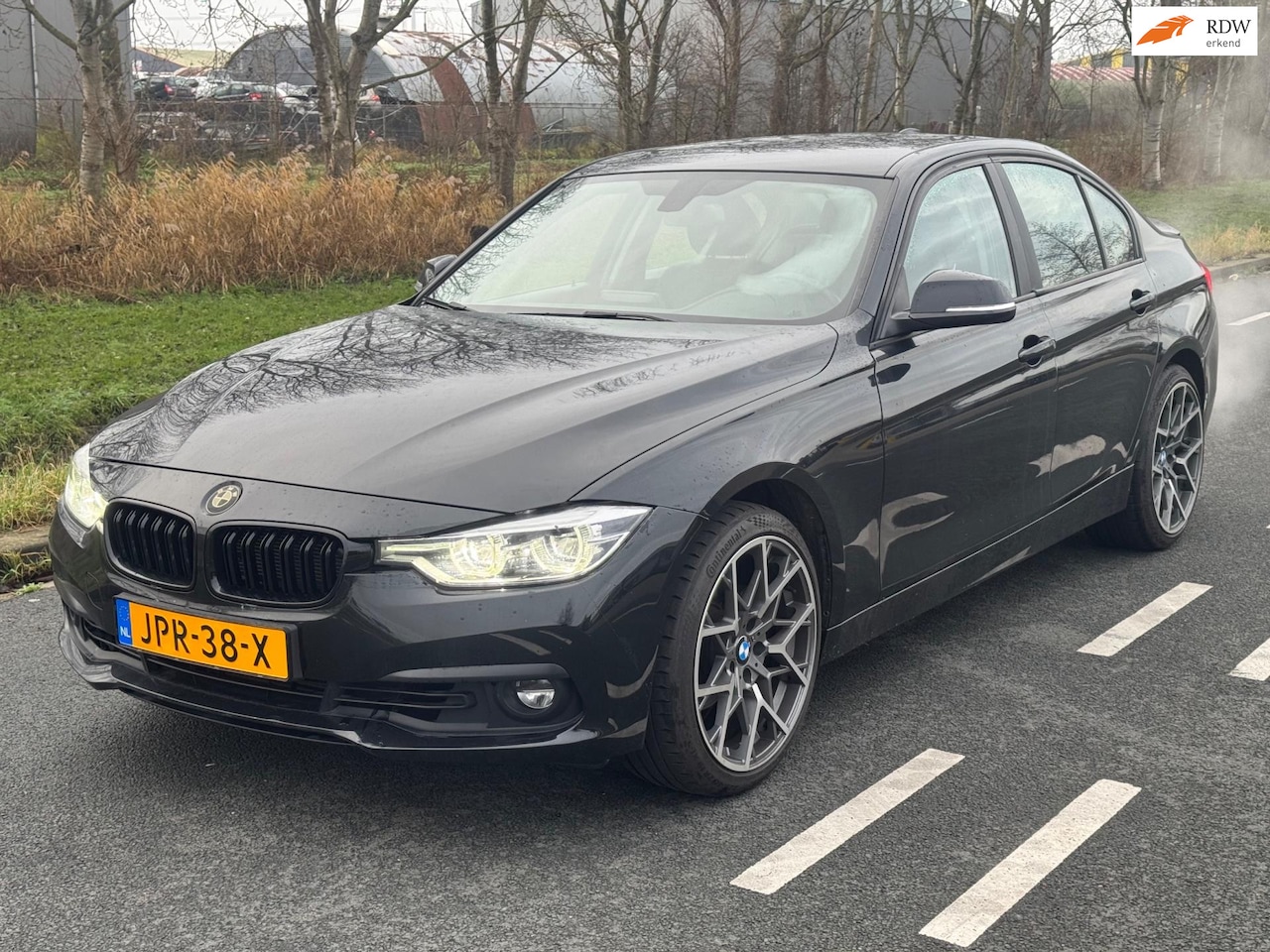 BMW 3-serie - 318i / AIRCO / NAVI / AUTOMAAT - AutoWereld.nl