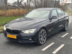 BMW 3-serie - 318i / AIRCO / NAVI / AUTOMAAT