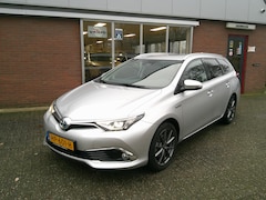 Toyota Auris Touring Sports - 1.8 Hybrid Lease Exclusive Trekhaak Leder Navi
