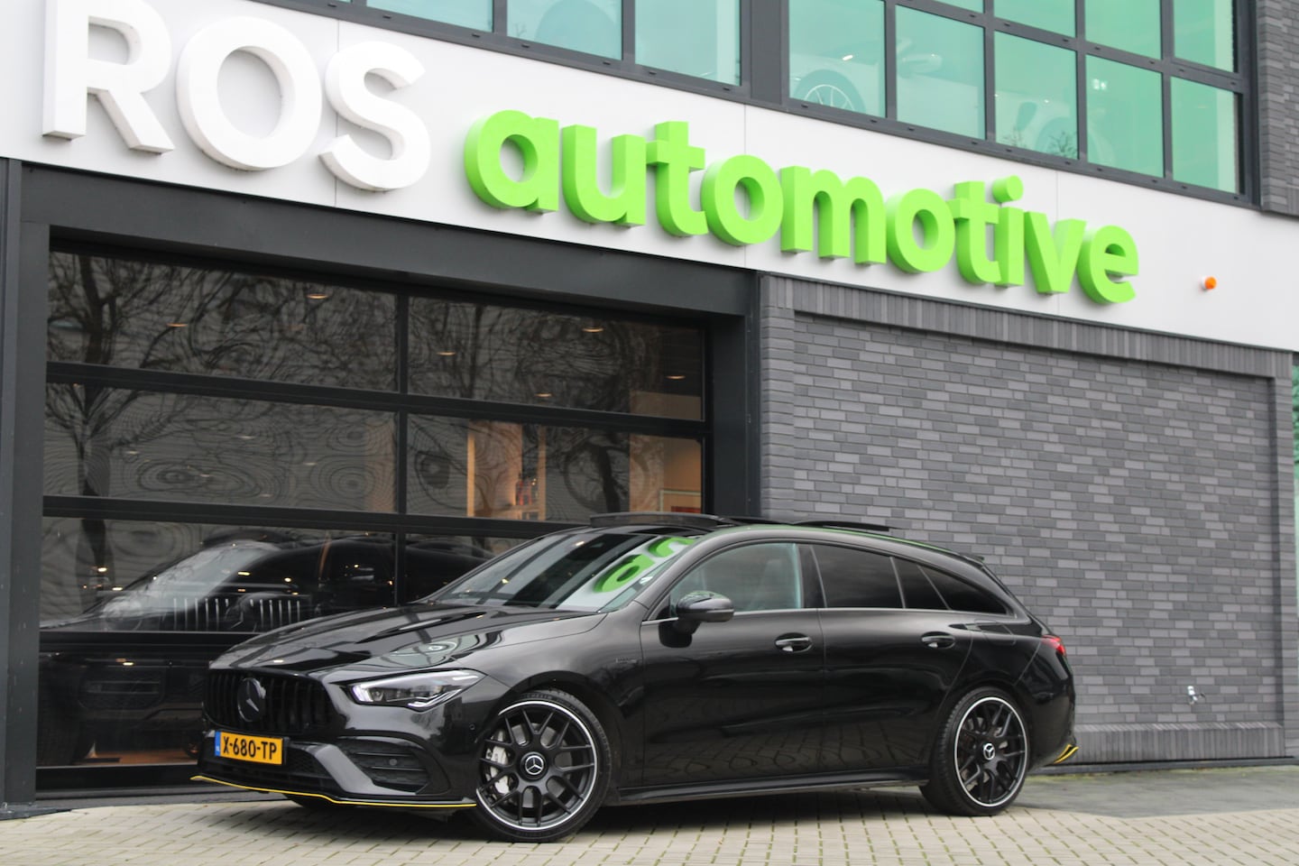 Mercedes-Benz CLA-klasse Shooting Brake - AMG 35 4MATIC Premium Plus | FULL OPTION! | SCHAALSTOELEN | STOELKOELING | PANO | HUD | BU - AutoWereld.nl