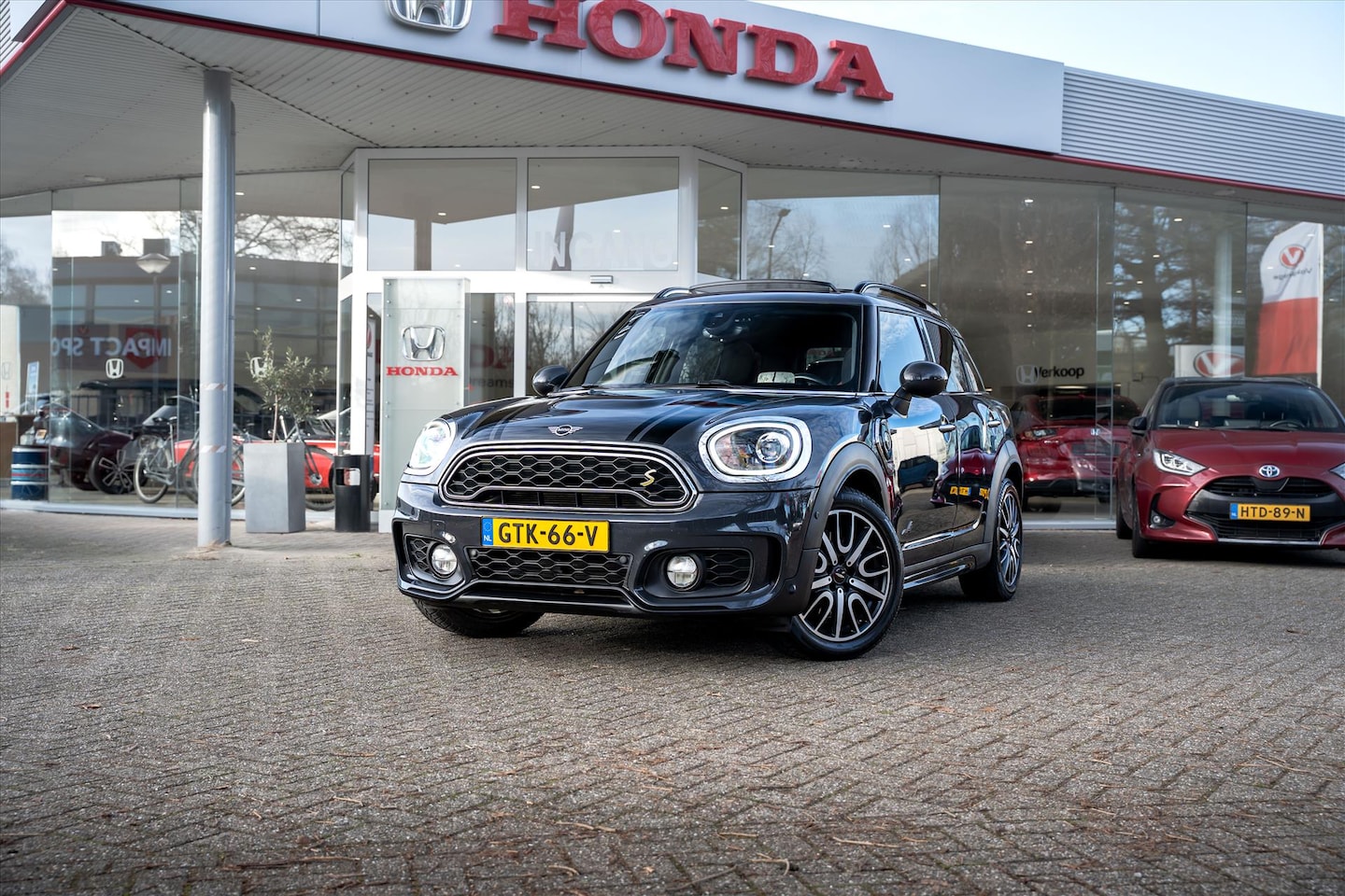 MINI Countryman - Mini (f60) 1.5 Plug-in Hybrid 224 PK All4 Automaat S E | Panoramadak | - AutoWereld.nl