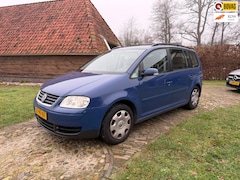 Volkswagen Touran - 2.0-16V FSI Trendline-7 persoons-APK MEI 2026